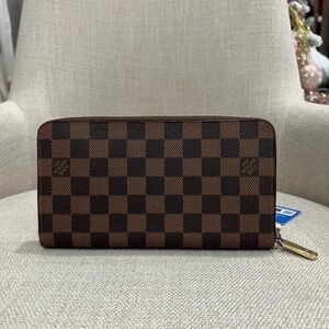 Checkered Brown and Black Wallet